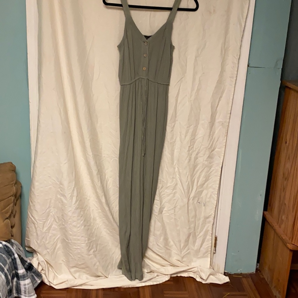 jumper , very comfortable, has built in belt